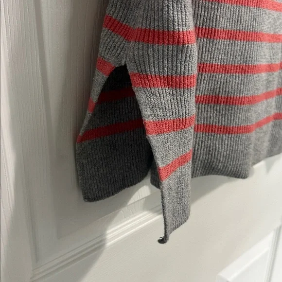 LOFT Cream Knit Sweater - Picture 7 of 8